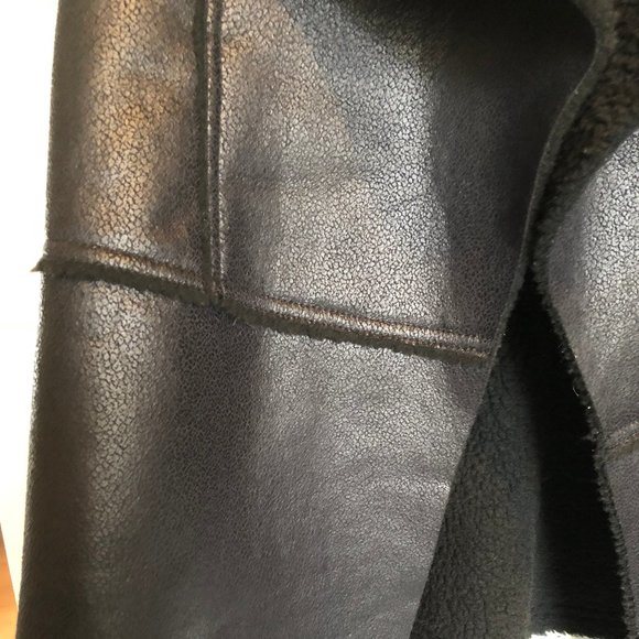 Liz Claiborne Faux Leather and Shear-ling Vest - Picture 3 of 5